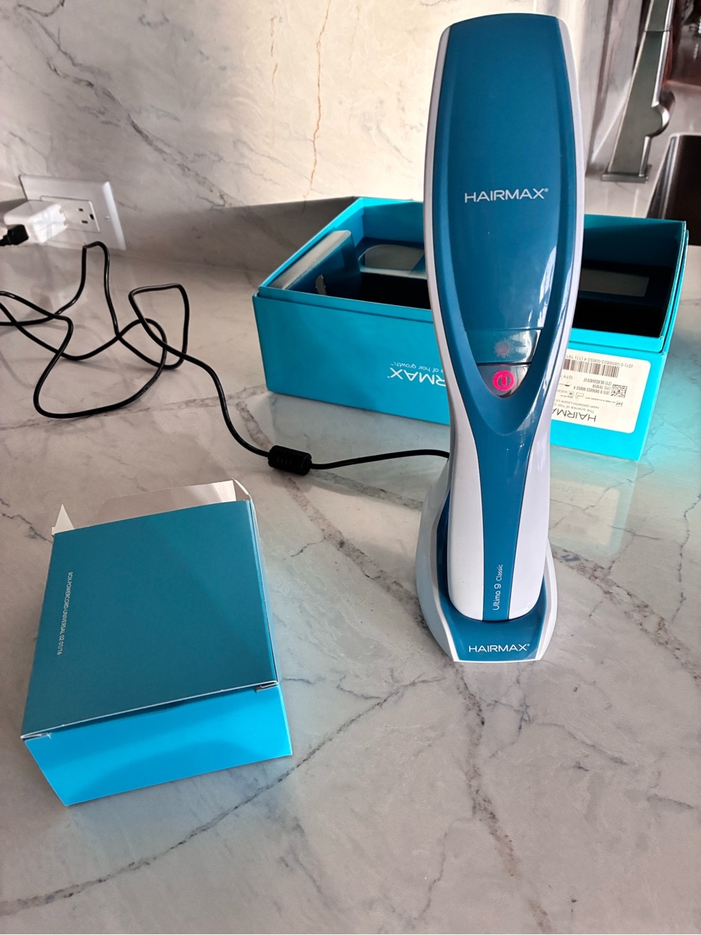 HairMax Laser Comb Hair Growth Device -used once - Picture 5 of 7